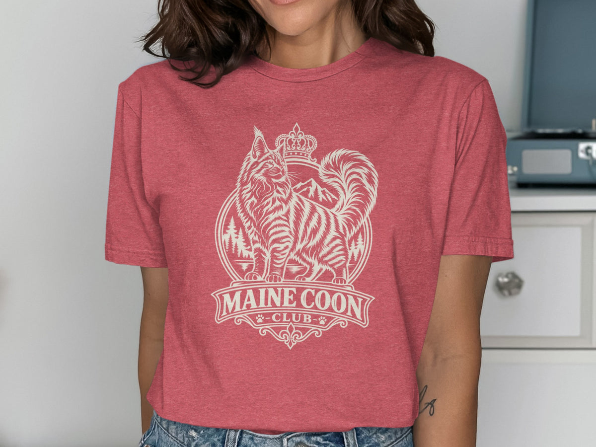 T-shirt with white "Maine Coon Club" logo featuring a crowned cat and mountains.